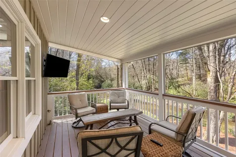 3147 N Norton Road Cullowhee NC 28723