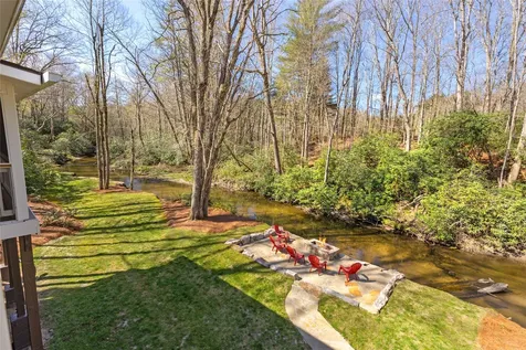 3147 N Norton Road Cullowhee NC 28723
