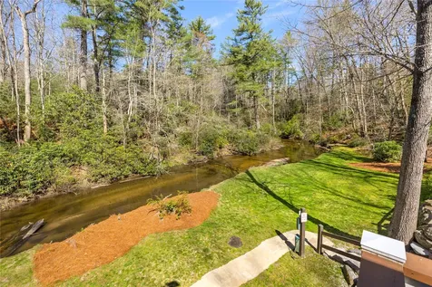 3147 N Norton Road Cullowhee NC 28723