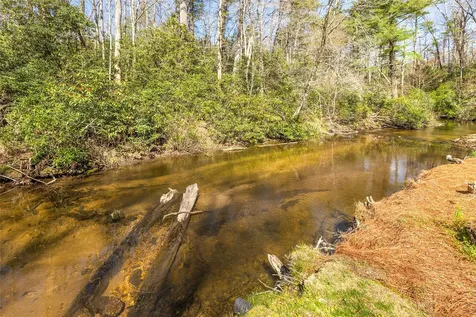 3147 N Norton Road Cullowhee NC 28723