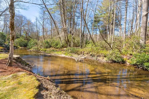 3147 N Norton Road Cullowhee NC 28723