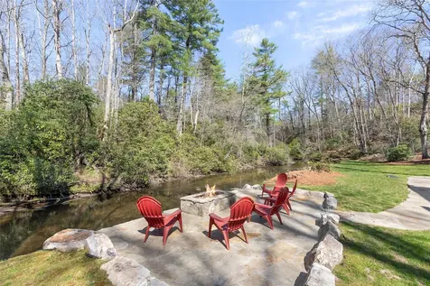 3147 N Norton Road Cullowhee NC 28723