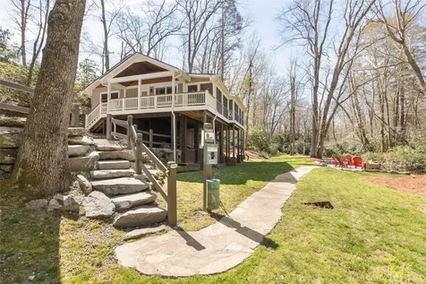 3147 N Norton Road Cullowhee NC 28723