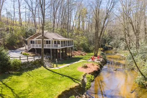 3147 N Norton Road Cullowhee NC 28723