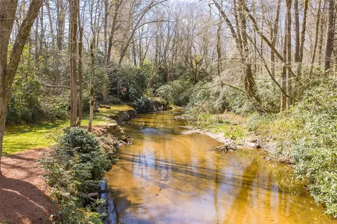 3147 N Norton Road Cullowhee NC 28723