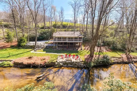 3147 N Norton Road Cullowhee NC 28723