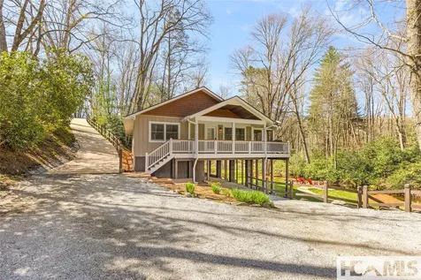 3147 N Norton Road Cullowhee NC 28723