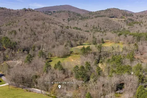 3147 N Norton Road Cullowhee NC 28723