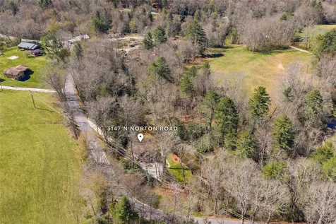 3147 N Norton Road Cullowhee NC 28723