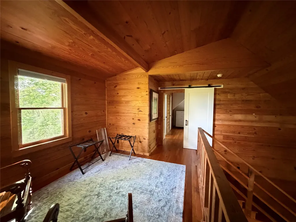 563 Parachute Ridge Glenville NC 28736