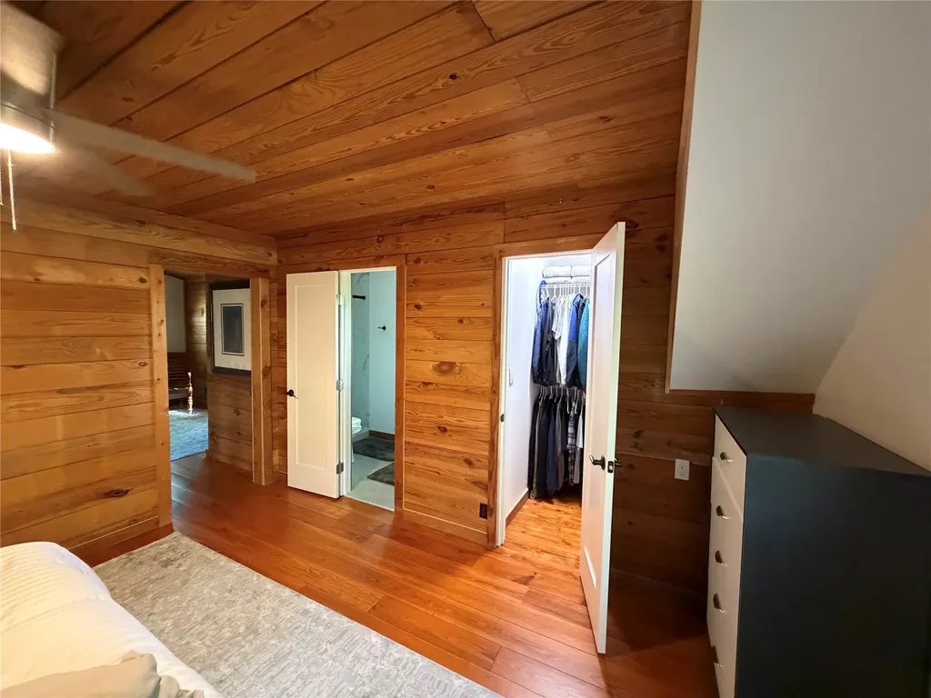 563 Parachute Ridge Glenville NC 28736