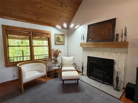 563 Parachute Ridge Glenville NC 28736