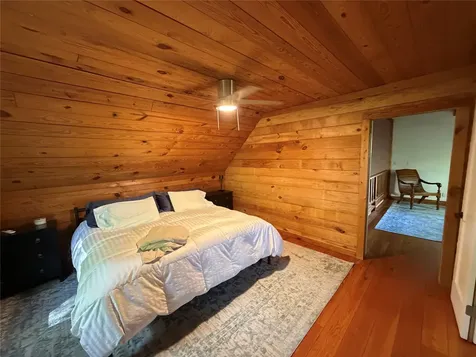 563 Parachute Ridge Glenville NC 28736