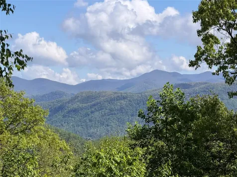 563 Parachute Ridge Glenville NC 28736
