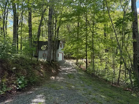 563 Parachute Ridge Glenville NC 28736