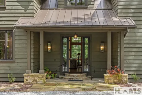 15 E. Ridge Road Cashiers NC 28717