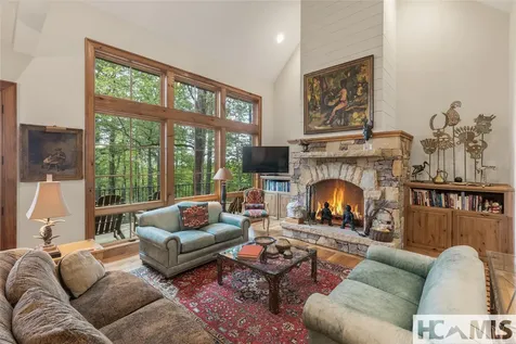 15 E. Ridge Road Cashiers NC 28717