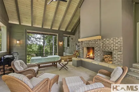 15 E. Ridge Road Cashiers NC 28717