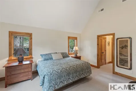 15 E. Ridge Road Cashiers NC 28717