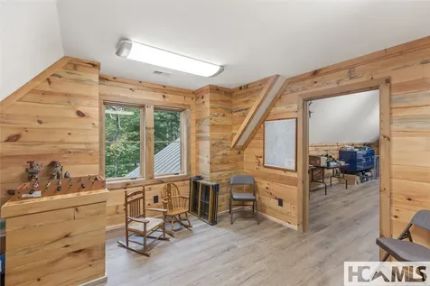 15 E. Ridge Road Cashiers NC 28717