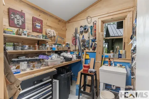 15 E. Ridge Road Cashiers NC 28717