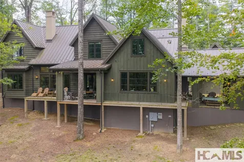 15 E. Ridge Road Cashiers NC 28717