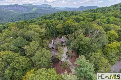 15 E. Ridge Road Cashiers NC 28717