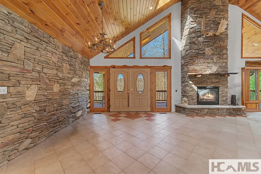 112 Hawks Nest Ridge Cullowhee NC 28723