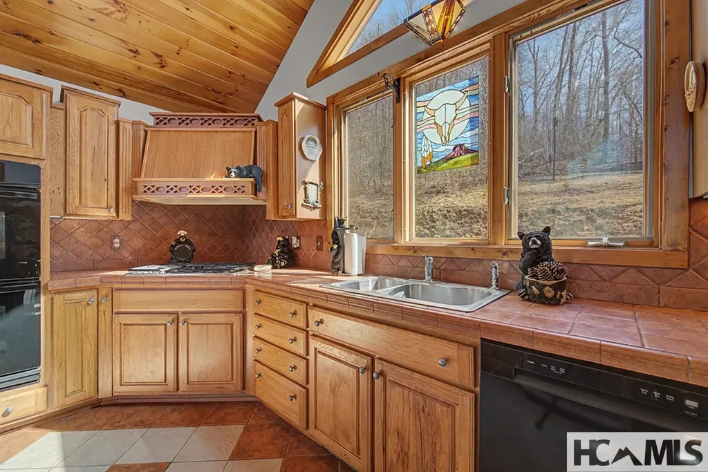 112 Hawks Nest Ridge Cullowhee NC 28723