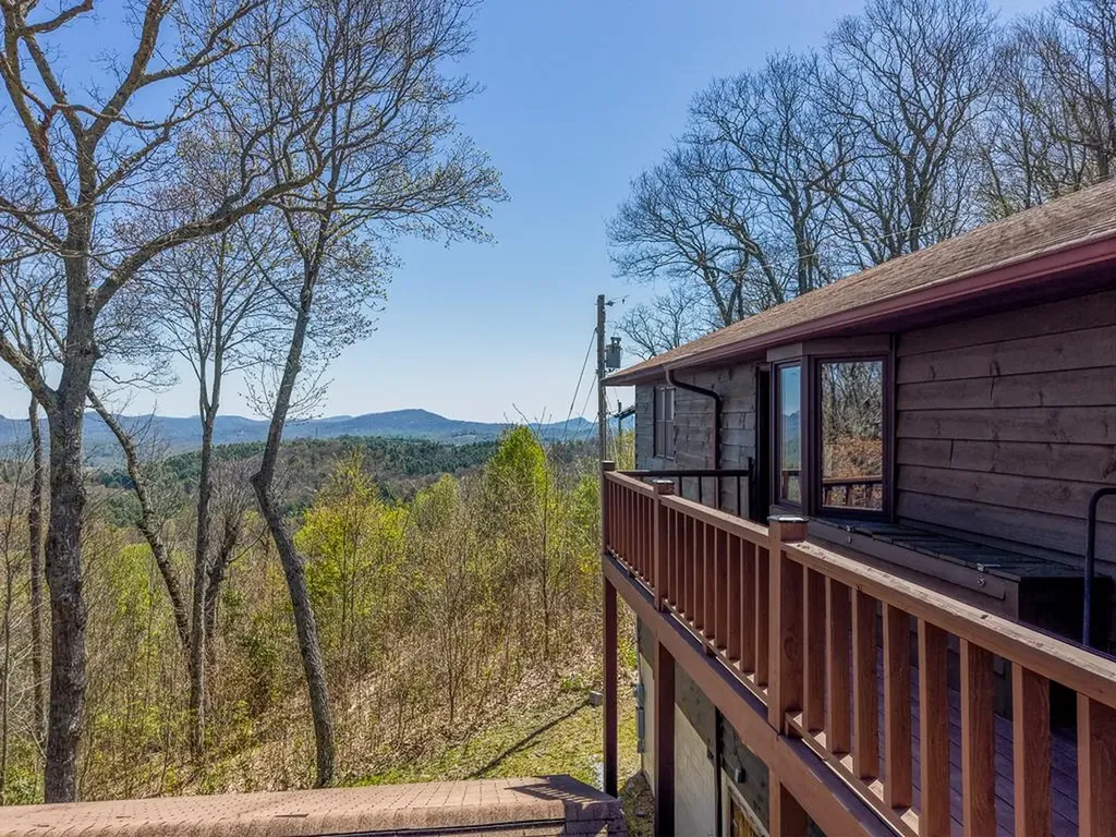 623 Buggy Barn Road Cullowhee NC 28723
