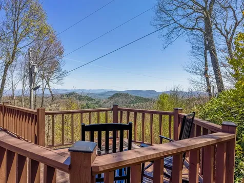 623 Buggy Barn Road Cullowhee NC 28723