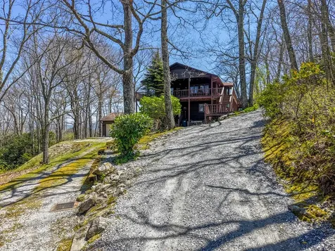 623 Buggy Barn Road Cullowhee NC 28723