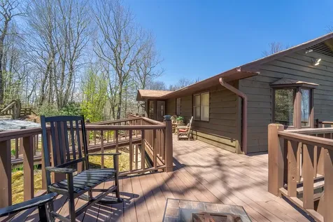623 Buggy Barn Road Cullowhee NC 28723