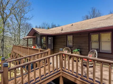623 Buggy Barn Road Cullowhee NC 28723