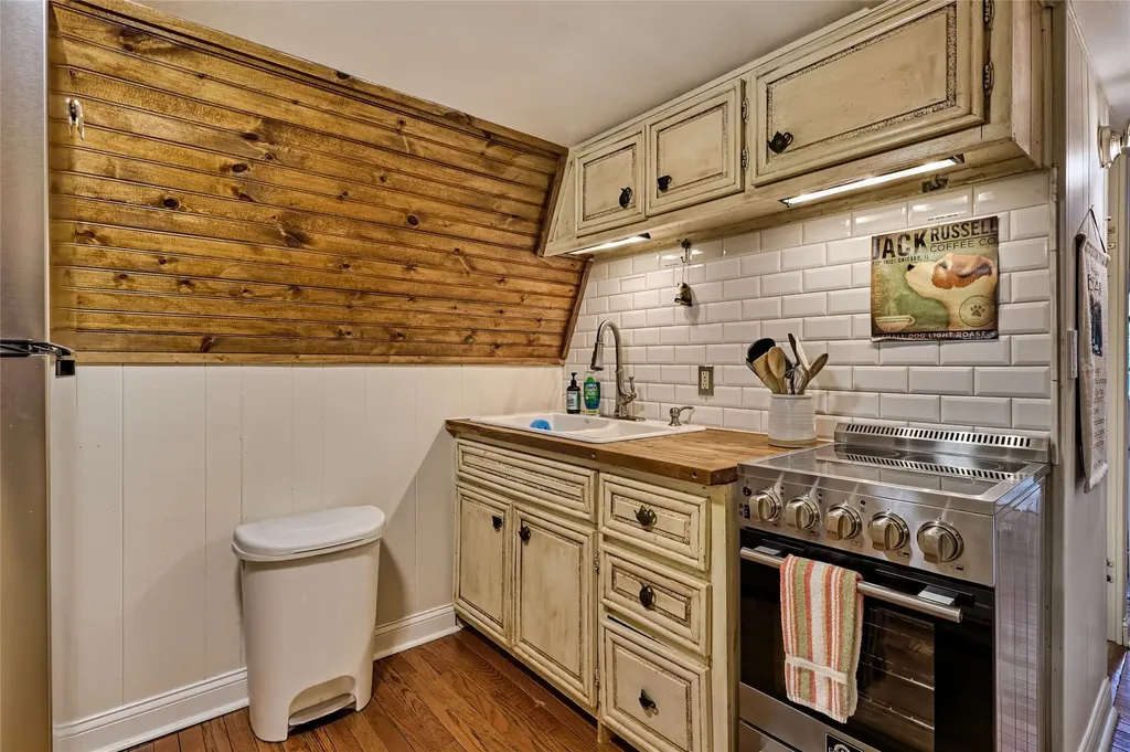 60 Owl Pine Road Highlands NC 28741
