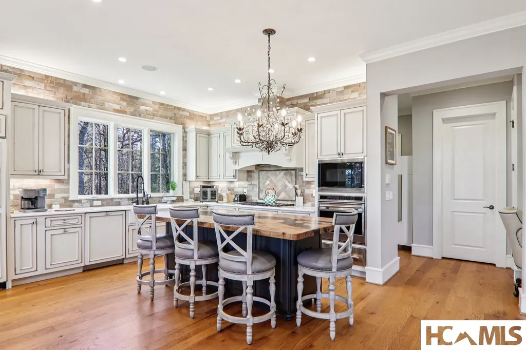 146 Allison Creek Trail Brevard NC 28712