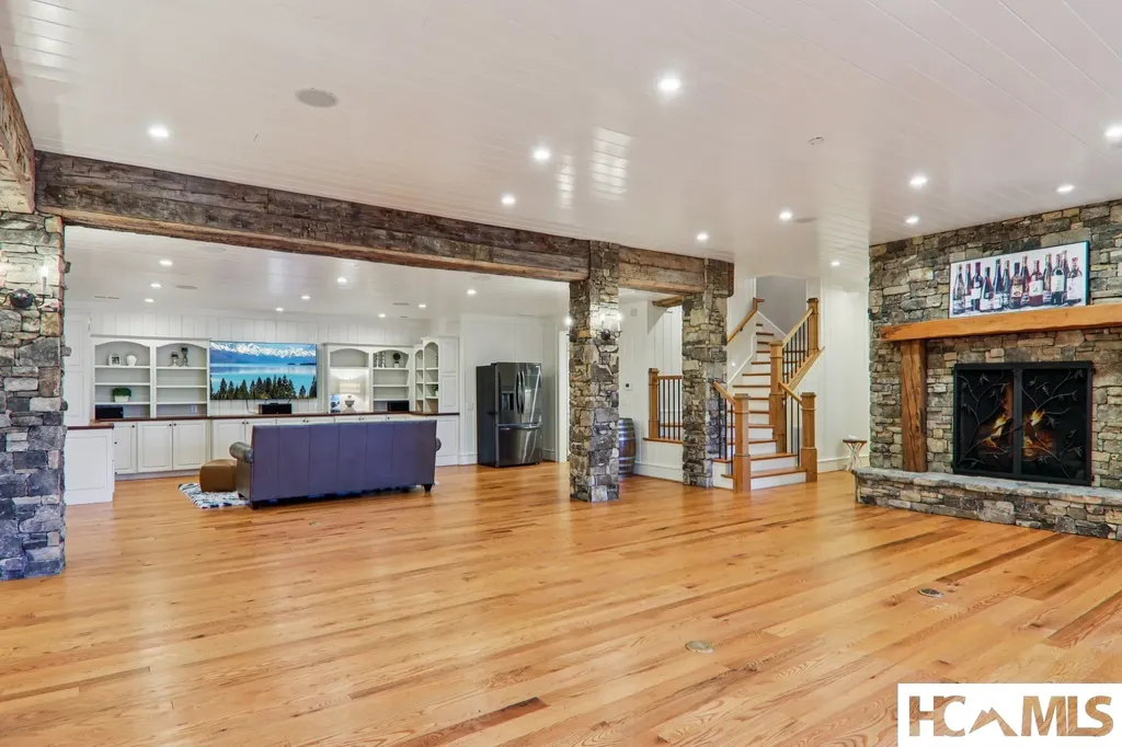 146 Allison Creek Trail Brevard NC 28712