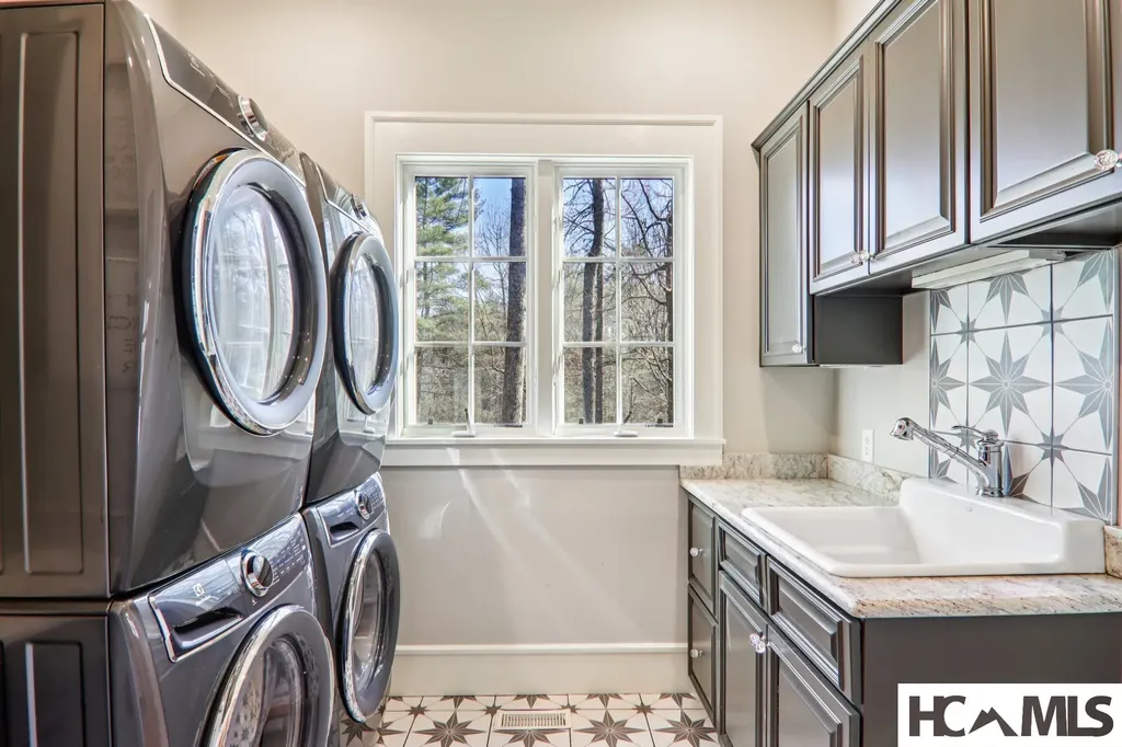 146 Allison Creek Trail Brevard NC 28712