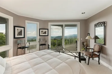 4594 Dillard Road Highlands NC 28741