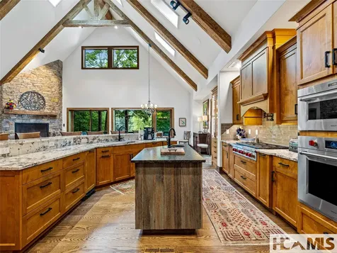 64 Bee Tree Way Lake Toxaway NC 28747