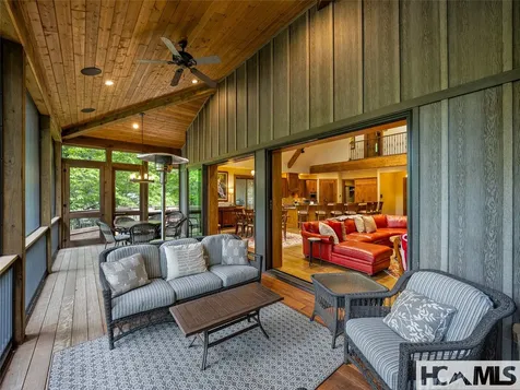 64 Bee Tree Way Lake Toxaway NC 28747