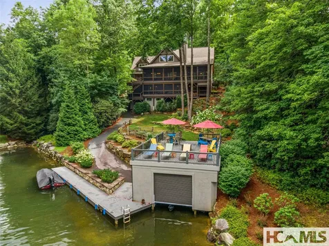64 Bee Tree Way Lake Toxaway NC 28747