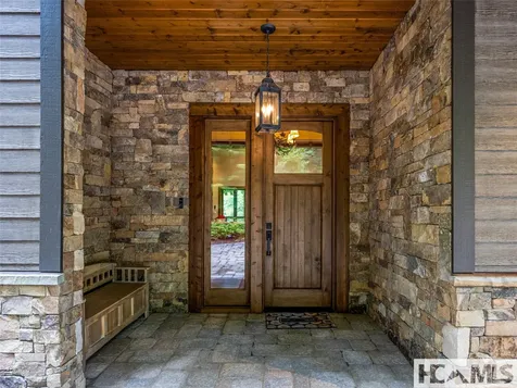64 Bee Tree Way Lake Toxaway NC 28747