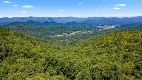 1926 Wilkes Knob Road Franklin NC 28734