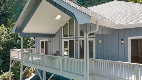 1926 Wilkes Knob Road Franklin NC 28734