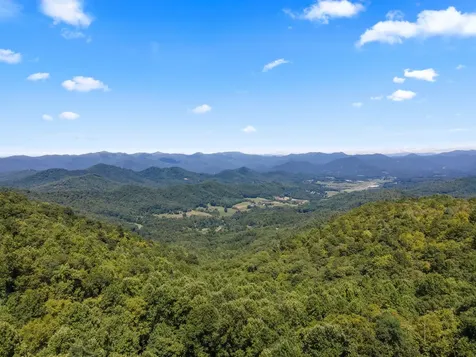 1926 Wilkes Knob Road Franklin NC 28734