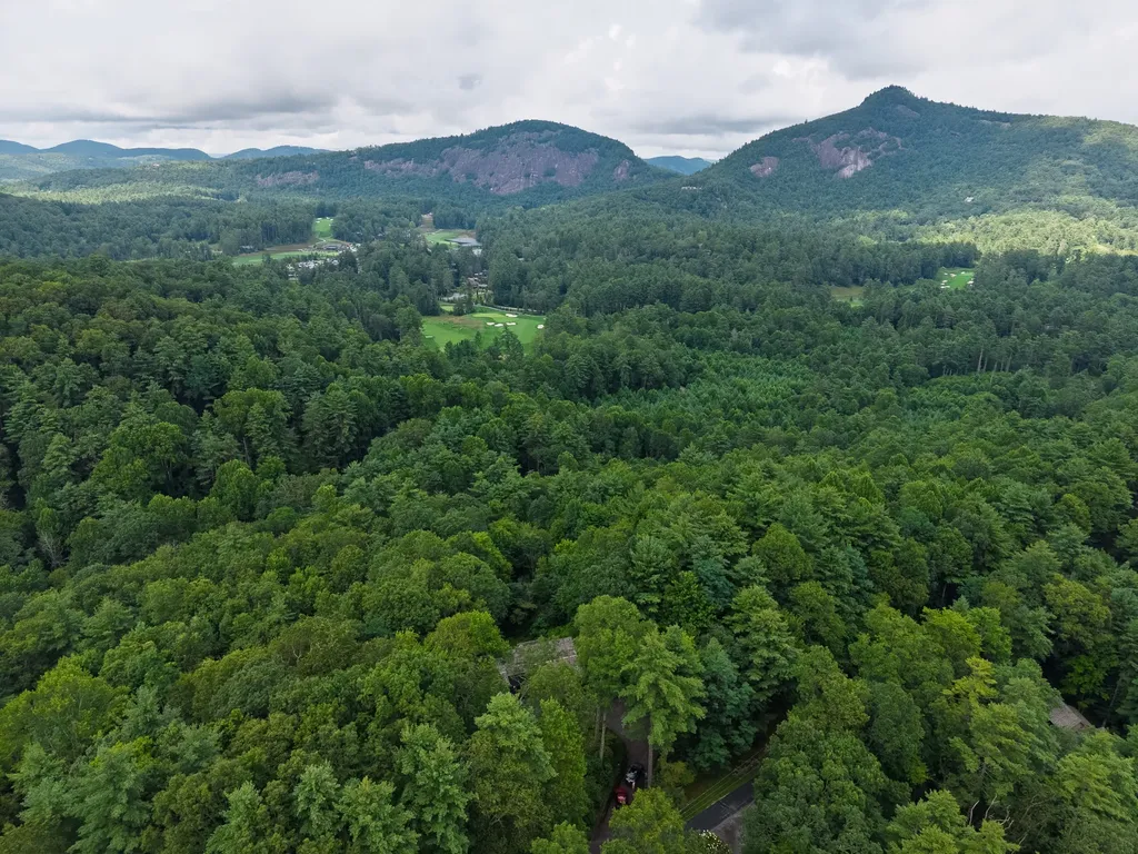 364 Gristmill Ridge Cashiers NC 28717