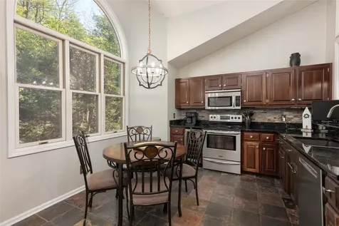 516 Cherokee Trace Lake Toxaway NC 28747
