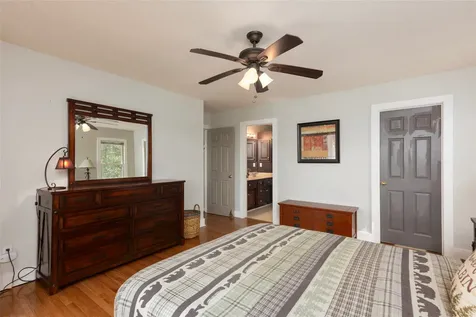 516 Cherokee Trace Lake Toxaway NC 28747