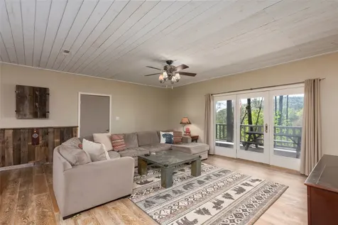 516 Cherokee Trace Lake Toxaway NC 28747